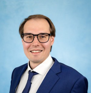 Dr. Martin Ruminy